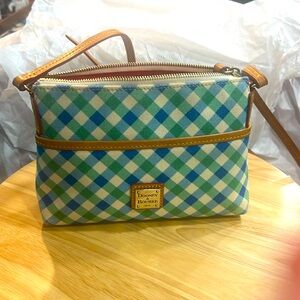 Dooney & Bourke crossbody bag
